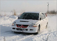 Samochd: Mitsubishi Evo 8